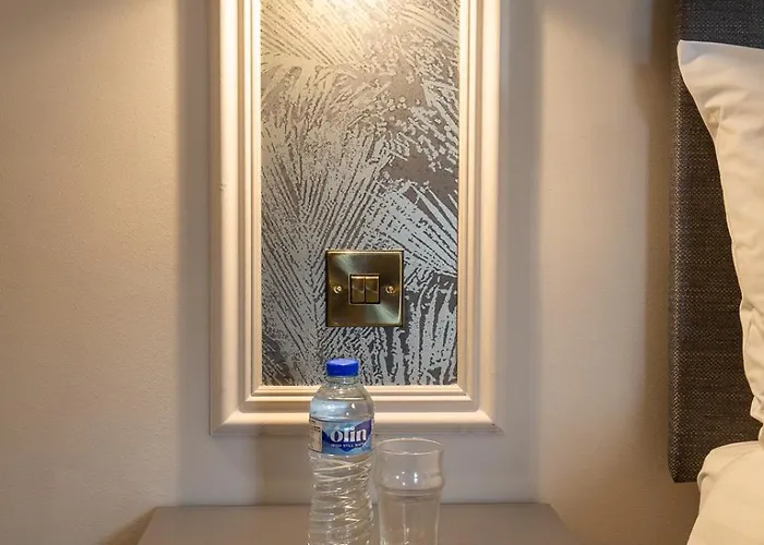 Pensión The Abbeygate Townhouse