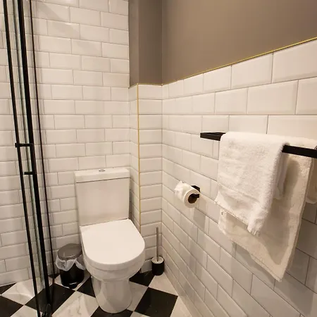 Penzion The Abbeygate Townhouse 3*