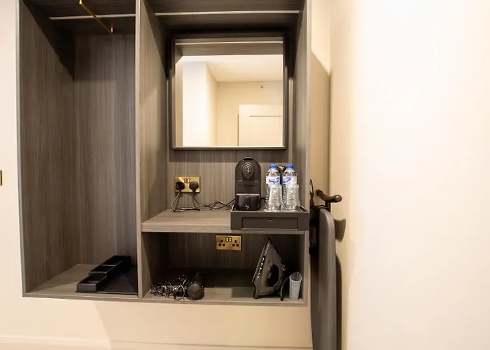 게스트하우스 The Abbeygate Townhouse 3*